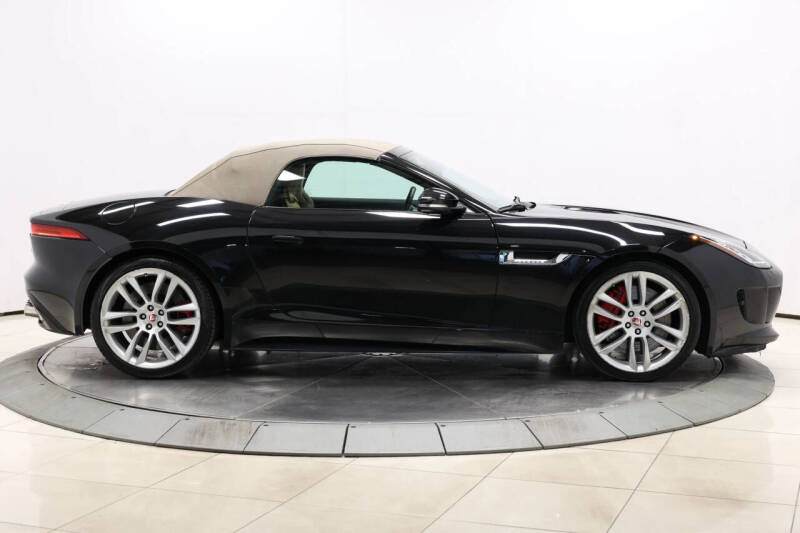 2014 Jaguar F-TYPE V8 S