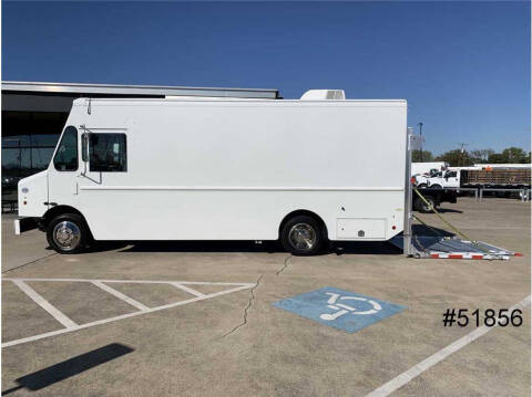 2016 Freightliner MT45 Chassis