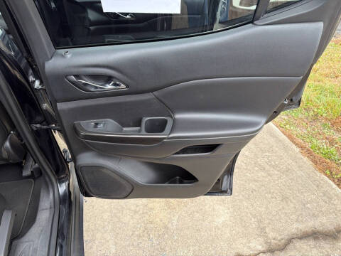 2017 GMC Acadia SLT-1