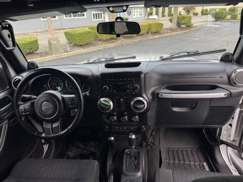 2011 Jeep Wrangler Unlimited Sahara