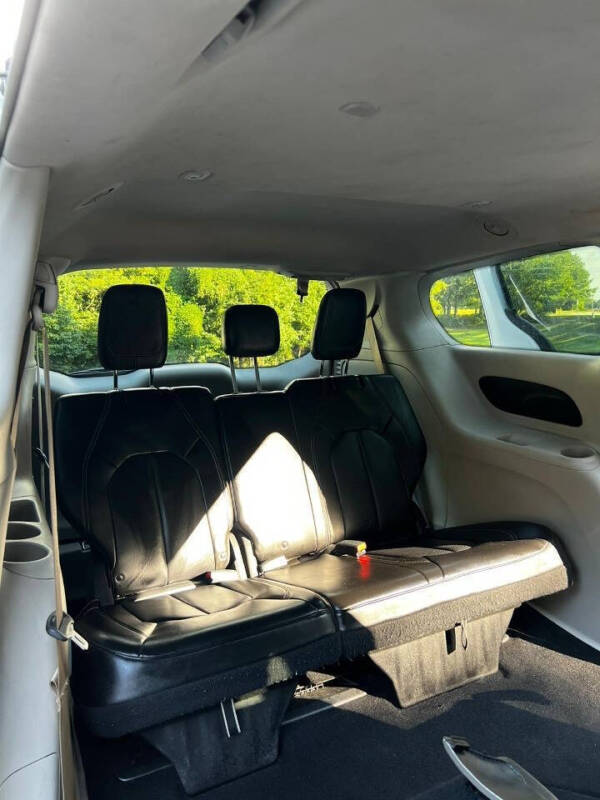 2021 Chrysler Voyager LXi