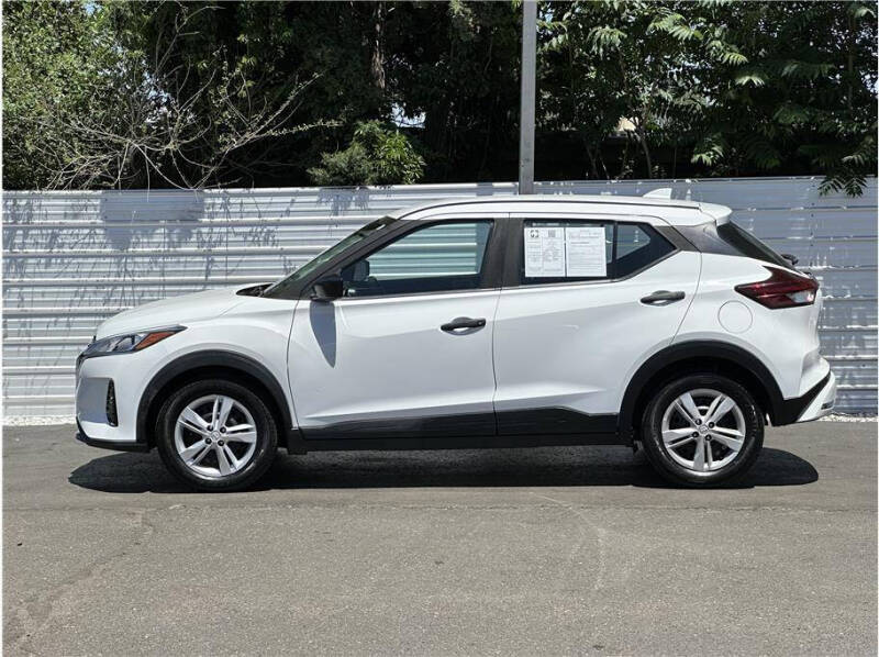 2021 Nissan Kicks S