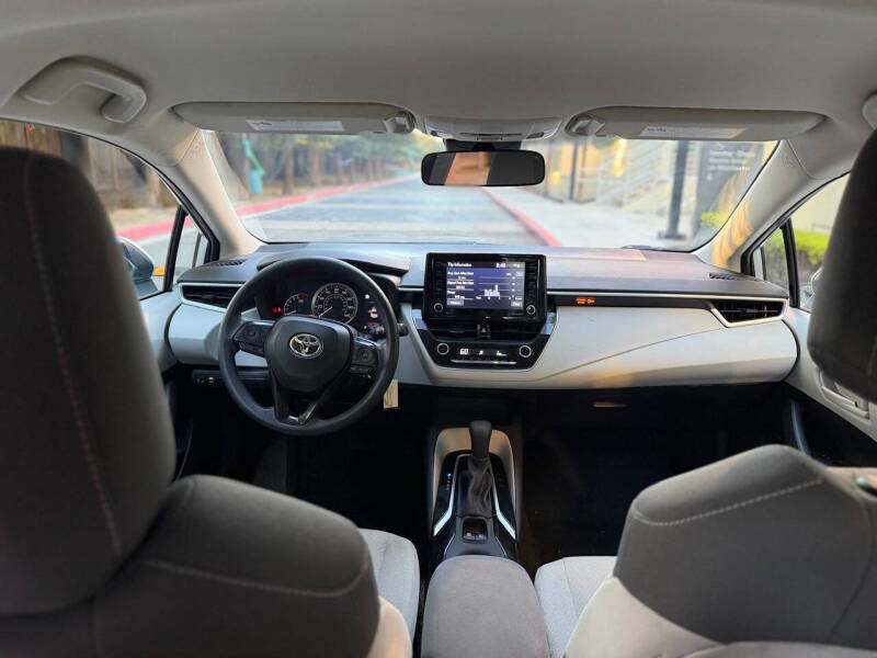2022 Toyota Corolla LE
