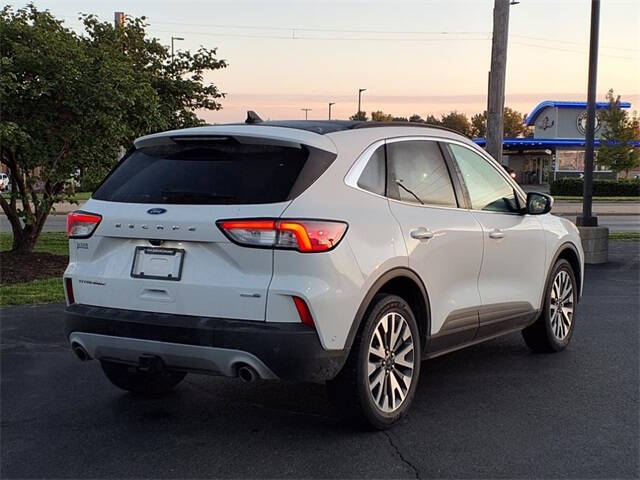 2020 Ford Escape Titanium