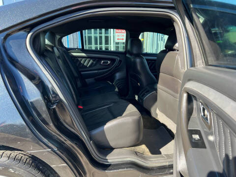 2015 Ford Taurus SEL