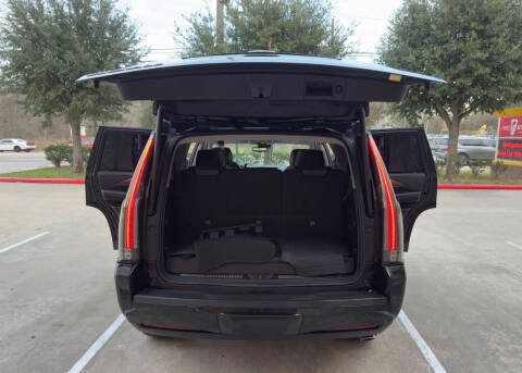 2017 Cadillac Escalade Luxury