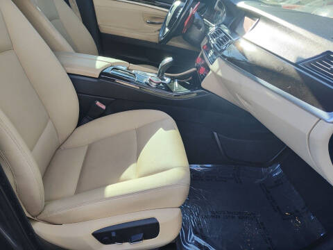 2016 BMW 5 Series 528i