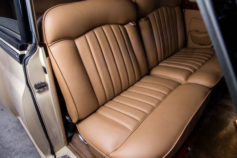 1961 Rolls-Royce SILVER CLOUD LWB