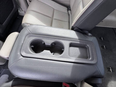 2017 Kia Sedona LX