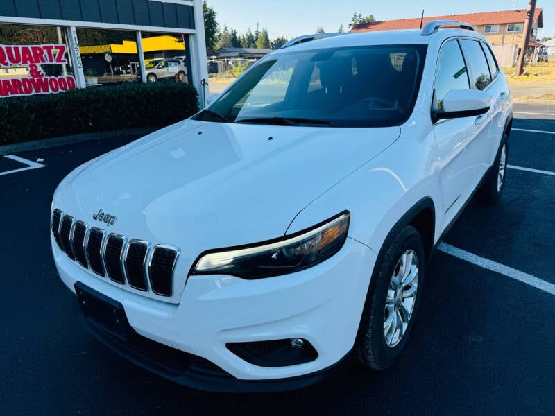 Used 2019 Jeep Cherokee Latitude with VIN 1C4PJLCB1KD300944 for sale in Tacoma, WA