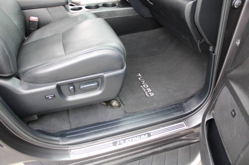 2013 Toyota Tundra Platinum