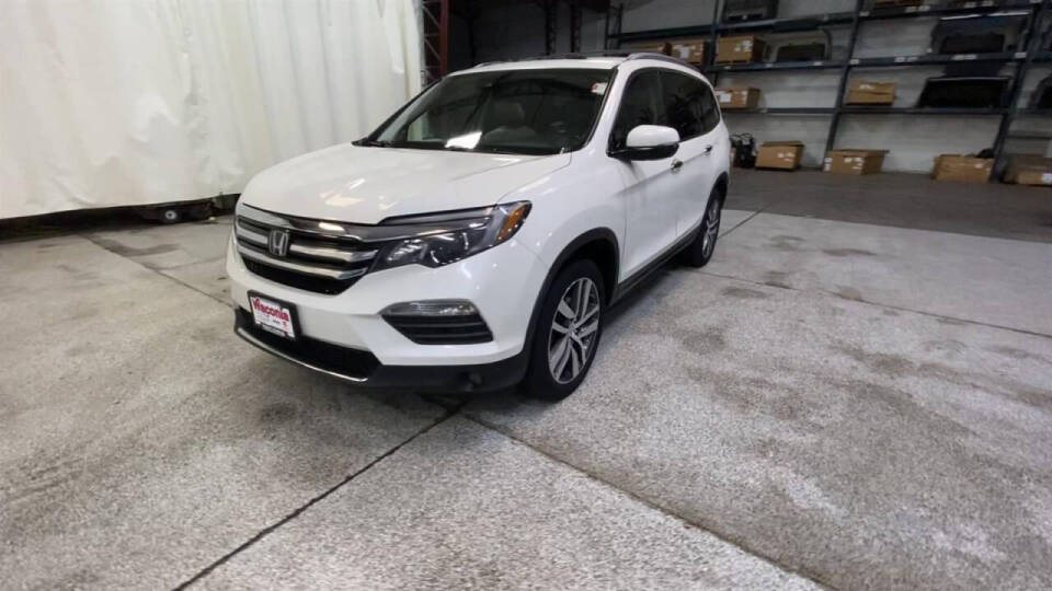 2017 Honda Pilot for sale at Victoria Auto Sales in Victoria, MN