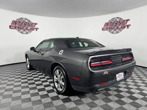 2021 Dodge Challenger SXT