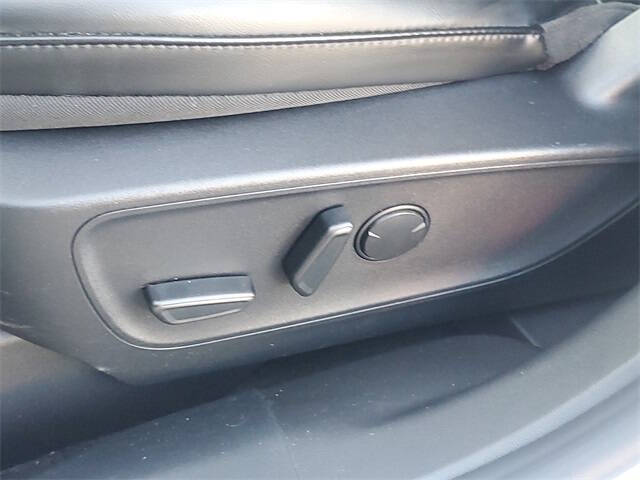 2024 Ford Escape Hybrid ST-Line Select