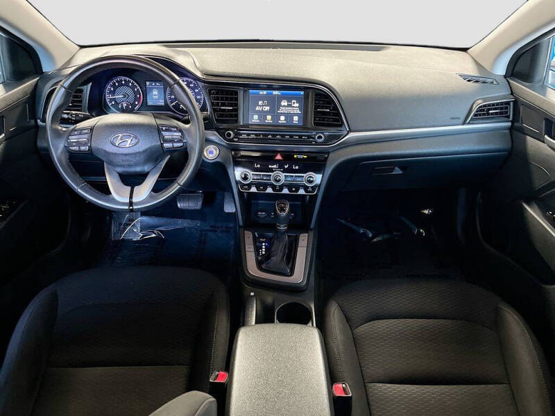 2020 Hyundai Elantra