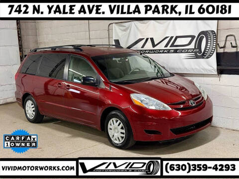 2006 Toyota Sienna for sale at VIVID MOTORWORKS, CORP. in Villa Park IL