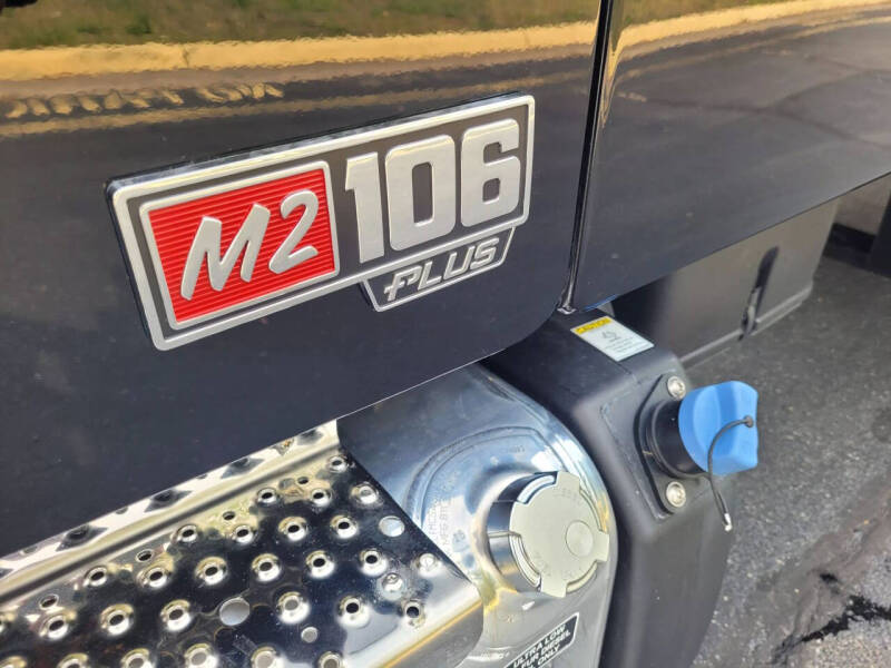 2025 Freightliner M2 106