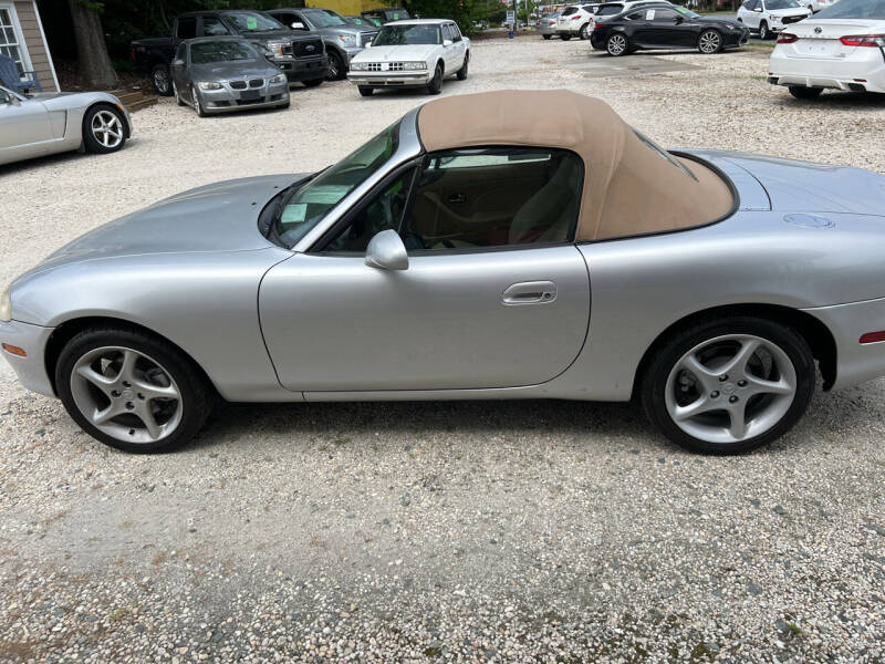 2001 Mazda MX-5 LS photo 2