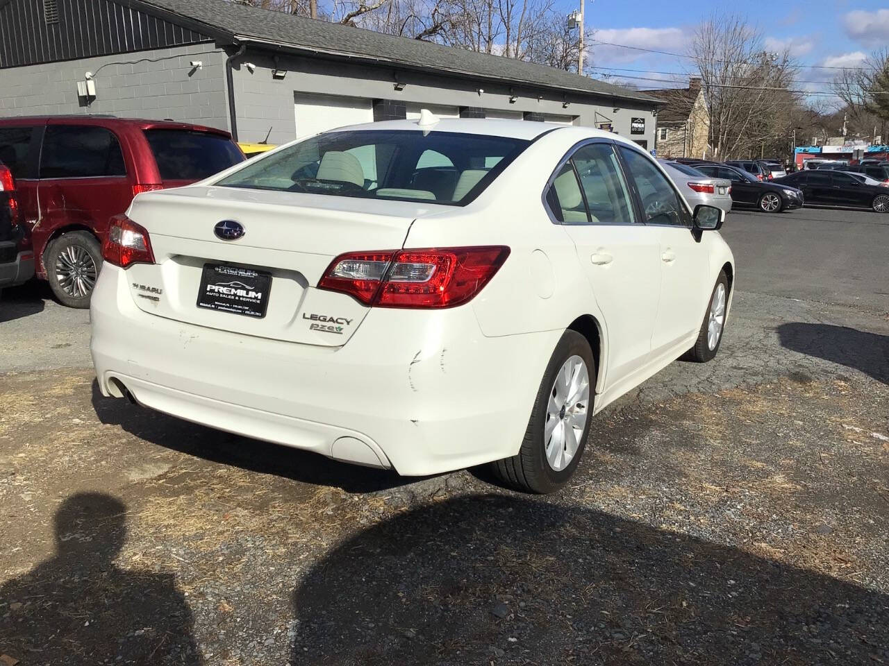 2016 Subaru Legacy 2.5i Premium photo 10