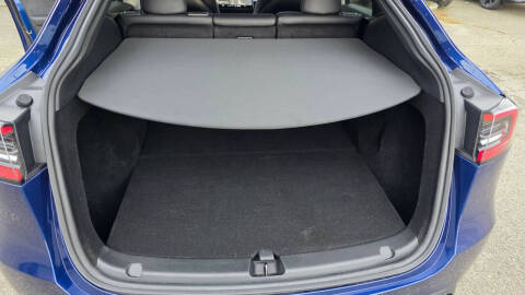 2023 Tesla Model Y Performance