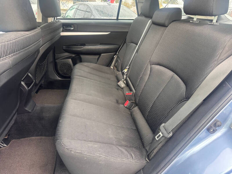 2010 Subaru Outback 2.5i