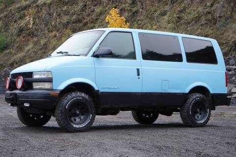 2002 Chevrolet Astro for sale at Overland Automotive in Hillsboro OR