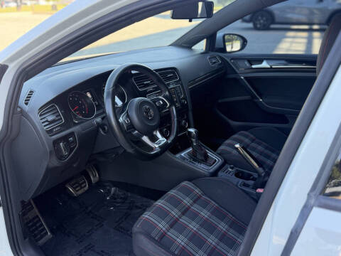2016 Volkswagen Golf GTI S