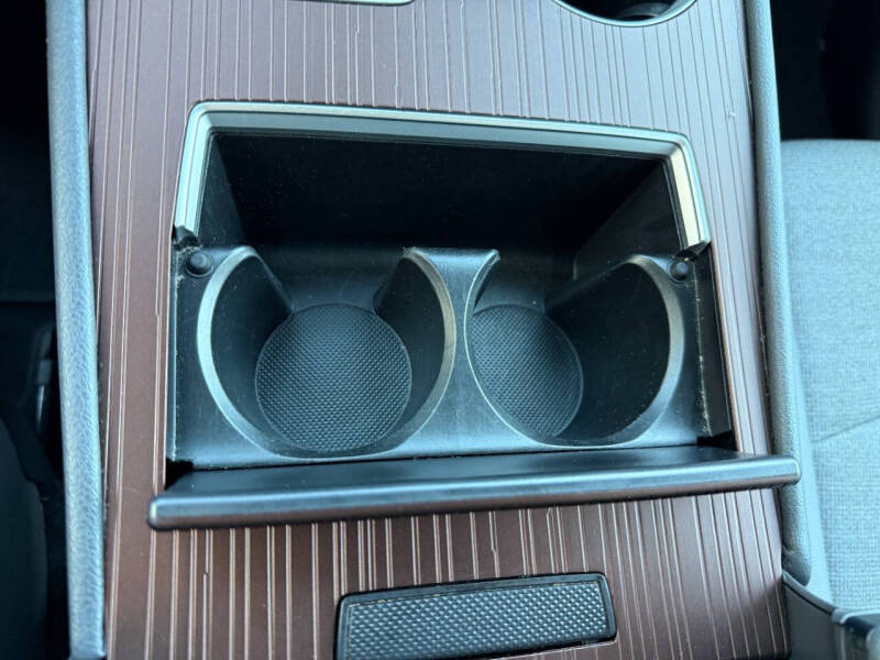 2024 Toyota Sienna LE 8-Passenger