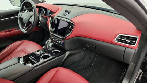 2023 Maserati Ghibli Modena