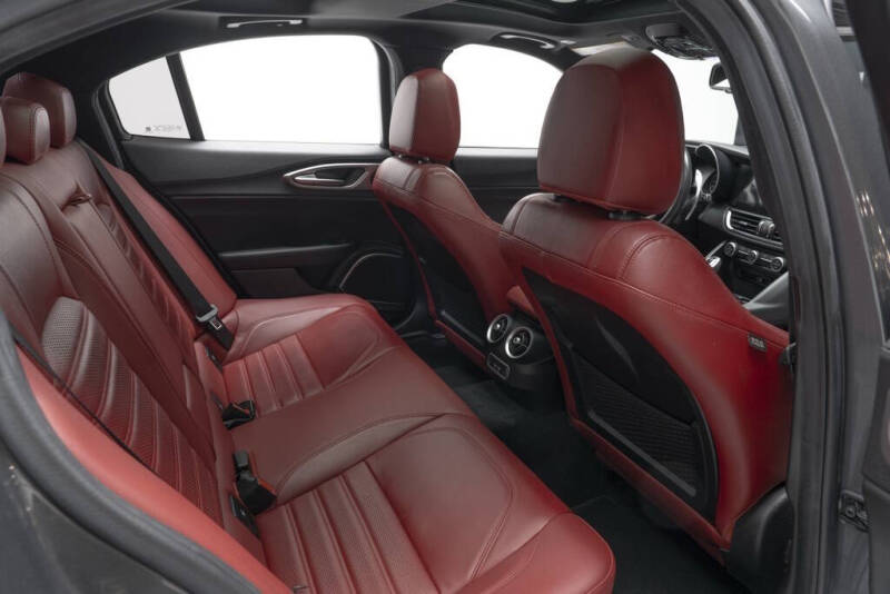 2022 Alfa Romeo Giulia Veloce