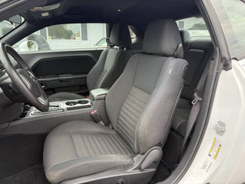 2013 Dodge Challenger SXT