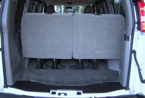 2017 Chevrolet Express LT 2500