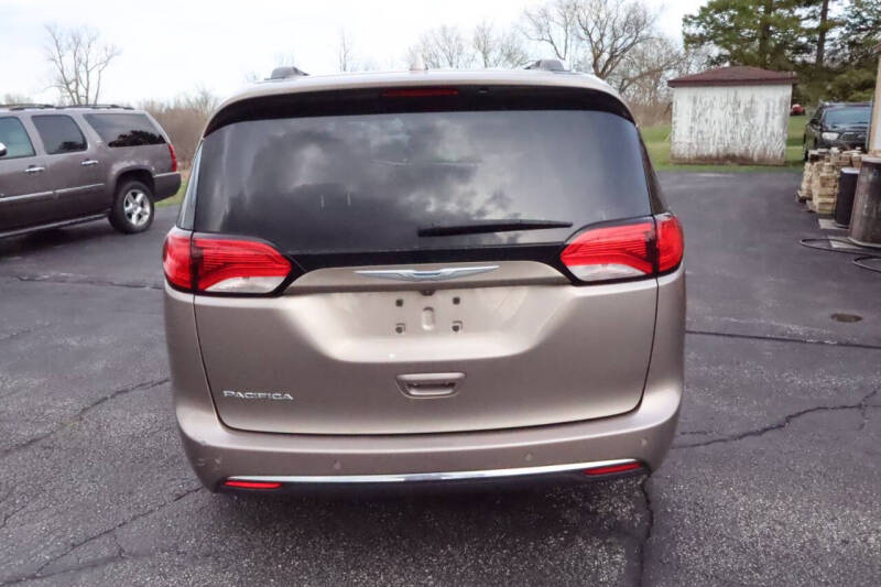 2018 Chrysler Pacifica Touring L Plus