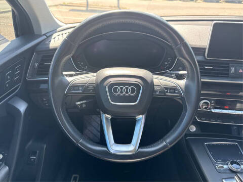 2020 Audi Q5 quattro Premium Plus 45 TFSI