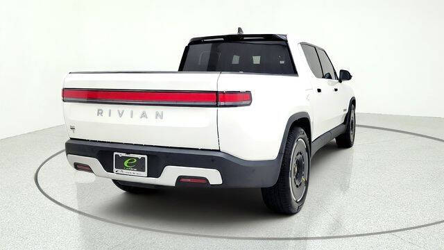 2025 Rivian R1T