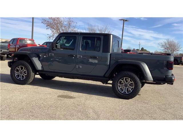 2025 Jeep Gladiator
