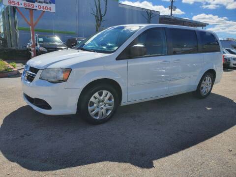 2017 Dodge Grand Caravan for sale at INTERNATIONAL AUTO BROKERS INC in Hollywood FL
