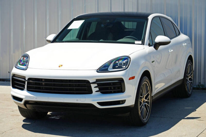 2023 Porsche Cayenne E-Hybrid Coupe