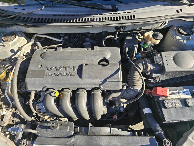 2004 Toyota Corolla LE