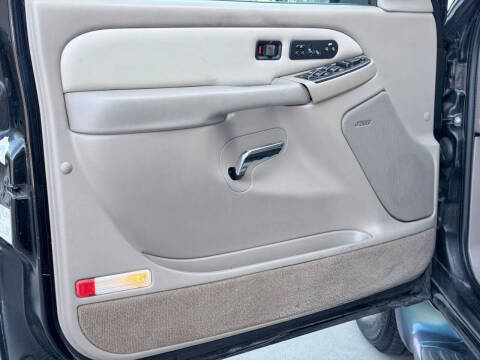 2005 GMC Yukon XL Denali