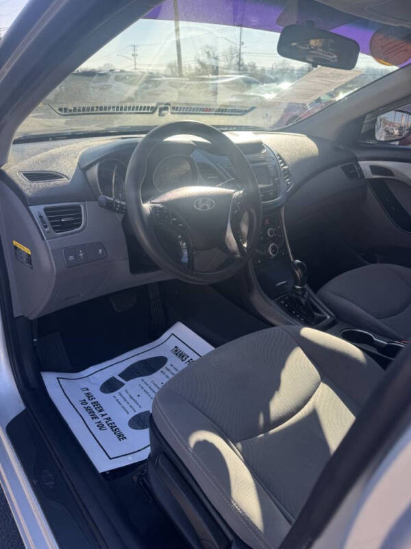 2014 Hyundai Elantra SE