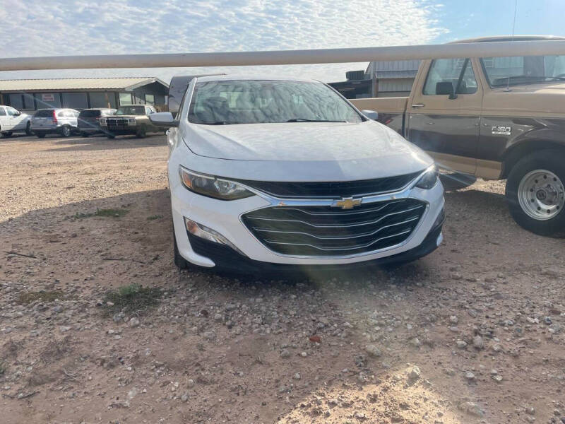 2021 Chevrolet Malibu null photo 2