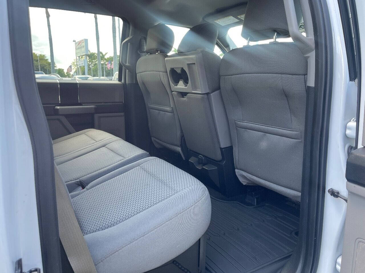 2017 Ford F-250 Super Duty  - $21,900