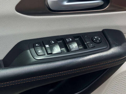 2017 Chrysler Pacifica Touring