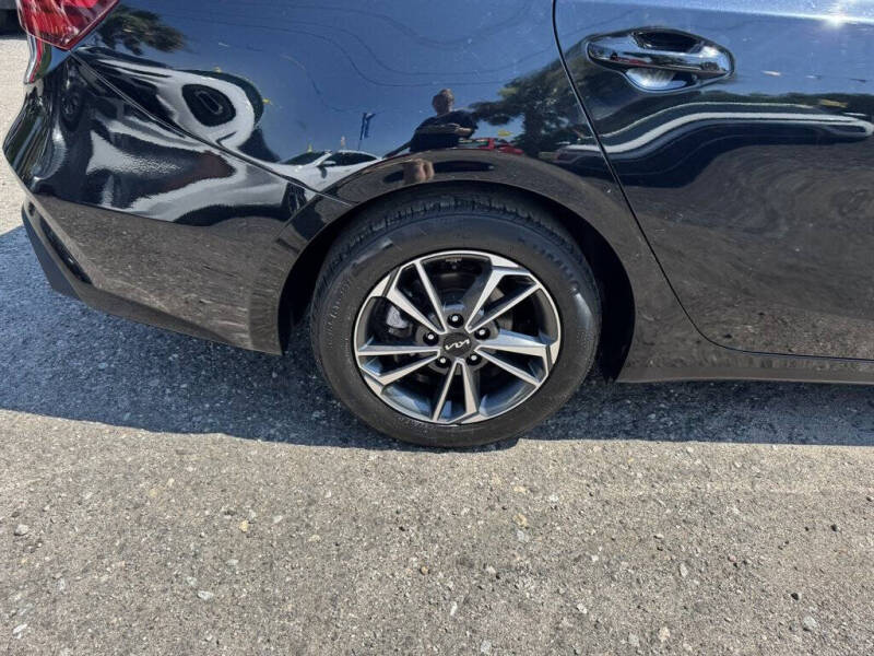 2023 Kia Forte LX