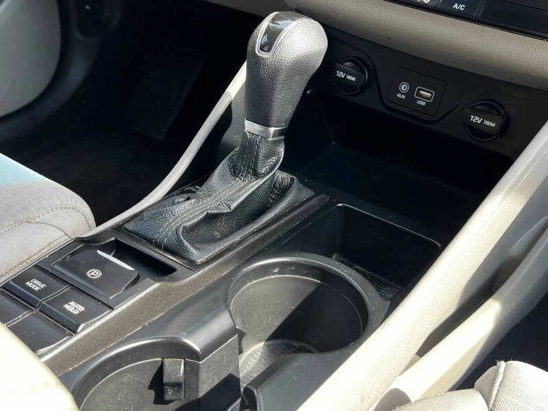 2021 Hyundai Tucson SE