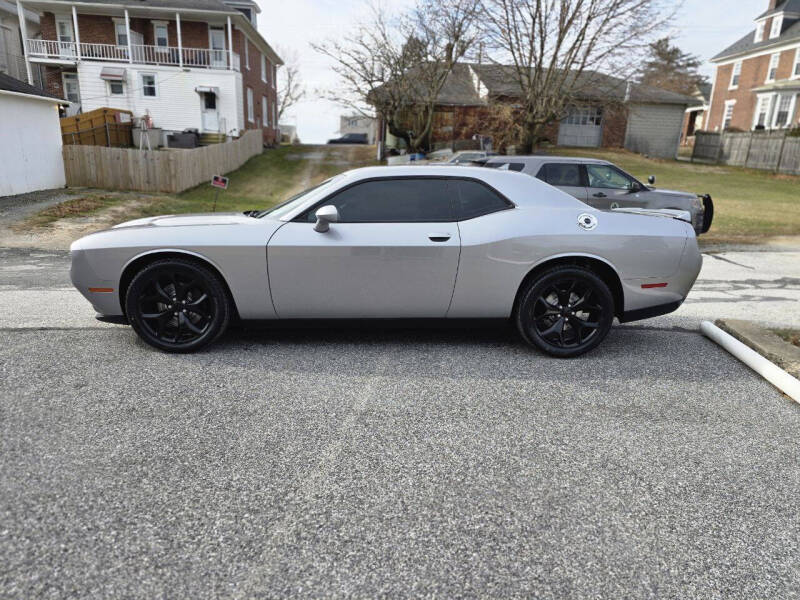 2015 Dodge Challenger SXT Plus