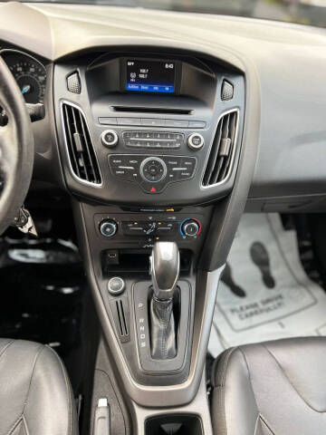 2015 Ford Focus SE