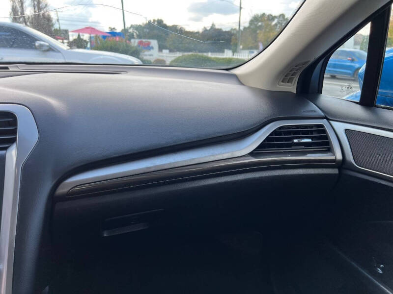 2019 Ford Fusion SEL