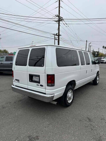 2012 Ford E-Series E-350 SD XLT